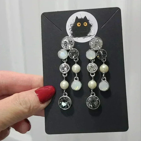 Givenchy crystal fuax opal pearl drop earrings slivertone stud earrings - Picture 5 of 16